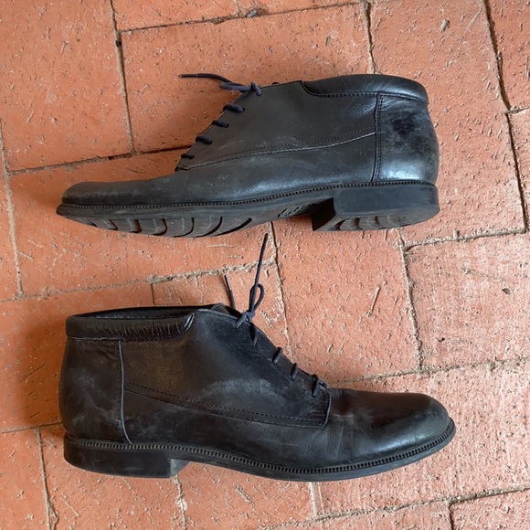 VINTAGE | Lace Up Booties - Picture 8 of 10